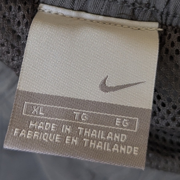 Nike Men's Board Shorts Size XL Gray Black - Picture 4 of 5